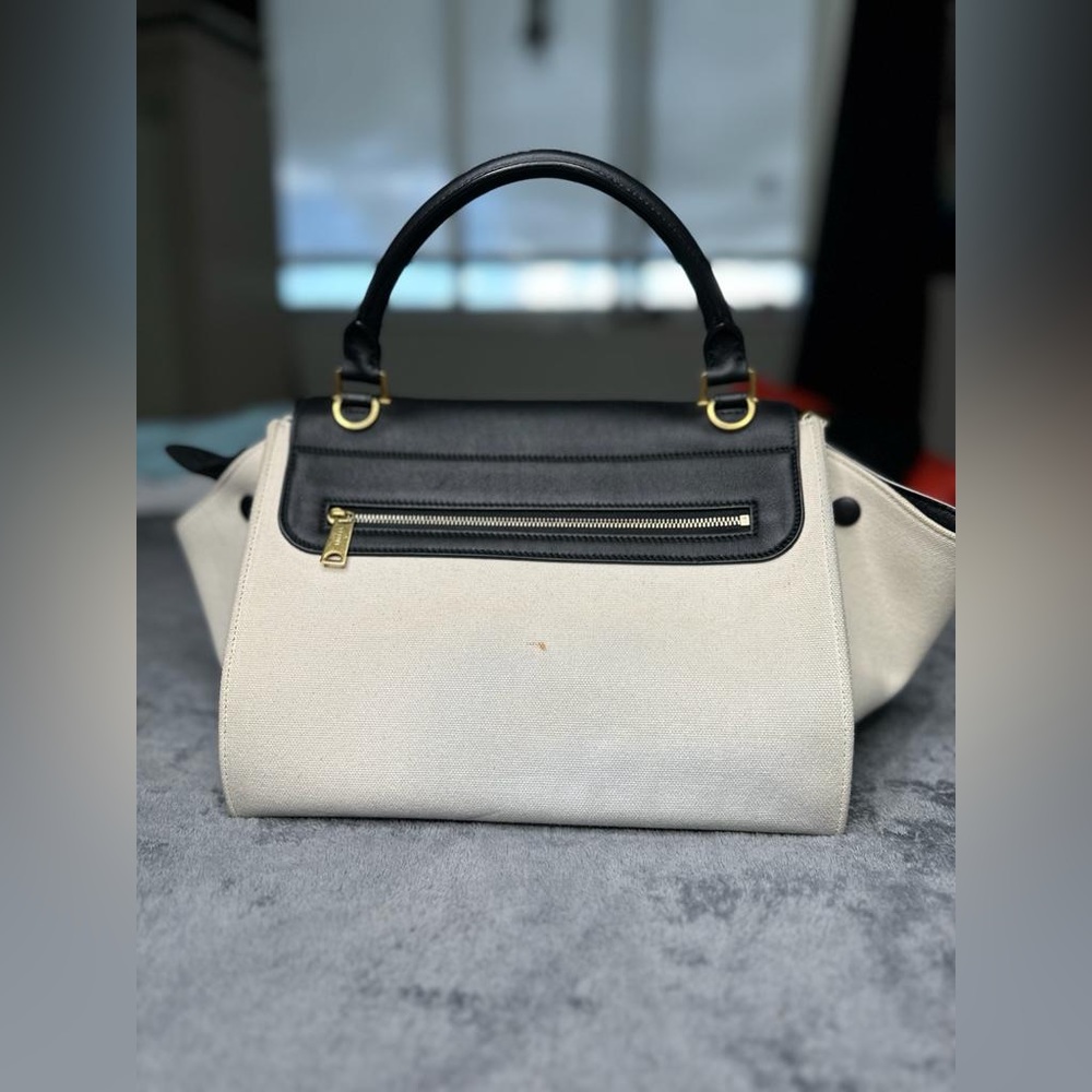 Celine - Picture 5 of 5